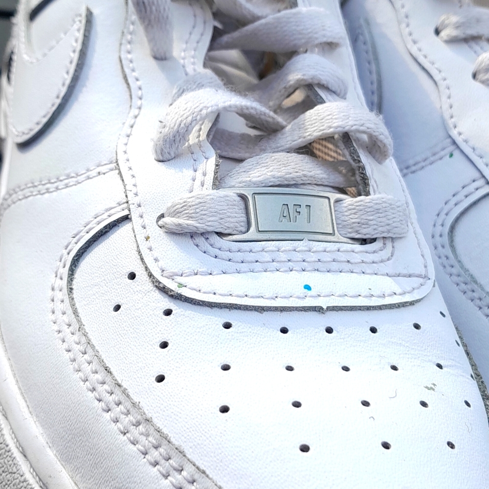 NIKE AF 1 White Low Air Force 1 Size 5.5